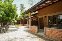 Malala Retreat Hotels near Bandagiriya Raja Maha Viharaya