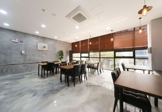 엘리시아 호텔 청결한 객실