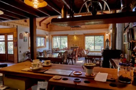 Mungyeong Giverny Pension Отели рядом с достопримечательностью «Ssangyong Valley»