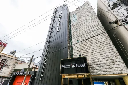 Black Pearl Gongju Отели рядом с достопримечательностью «Kongju National University Singwan Campus»