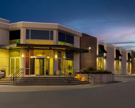 Holiday Inn DES MOINES-AIRPORT/CONF CENTER by IHG Hotels in Des Moines