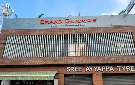 Hotel Grand Gaayatris
