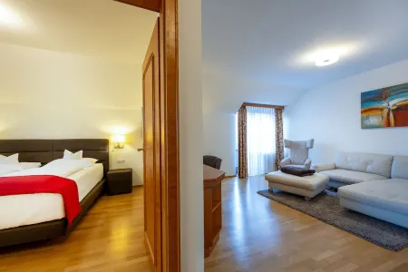 施泰納蘭德酒店