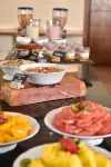 Huinid Pioneros Hotel - breakfast