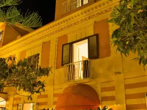 Romantic Hotel & Restaurant Villa Cheta Elite