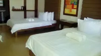 Pineapple Island Resort Hotel di Daet