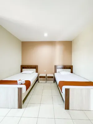 Pelita Guest House Hotels near Nipponkaigun Toshi Bōei Zangō ,日本海軍都市防衛塹壕 - Bungker AL Jepang