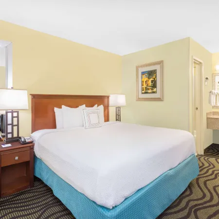 Baymont by Wyndham Savannah Midtown