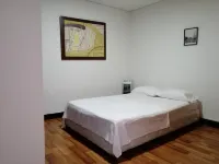 Santiago DC Hostal 420 Weedfriendly