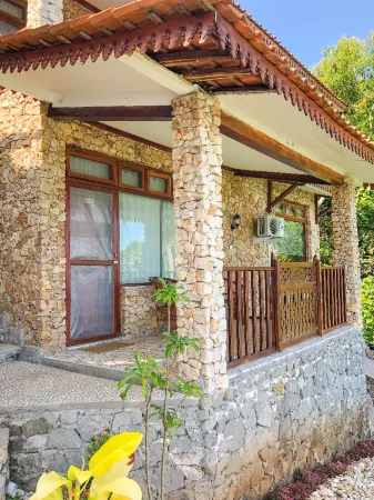 Edge Resort, Yogyakarta Отели рядом с достопримечательностью «Obelix Sea View»