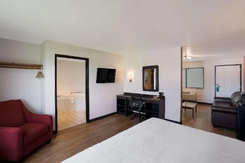 Quality Inn & Suites Junction