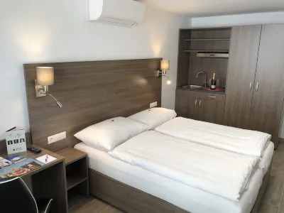 Hotel König Hotels in Schwechat