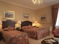 Royal Hotel