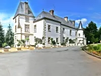 Chateau du Boisniard Hotels in Les Herbiers