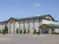 Super 8 by Wyndham Prince Albert