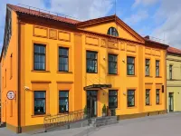 أولد ميل كومفرت فنادق في 