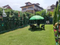 Lassa Bhat Guest House