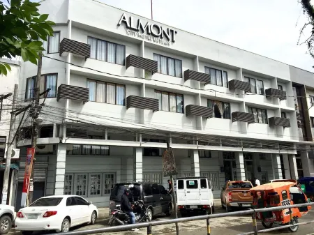 Almont City Hotel