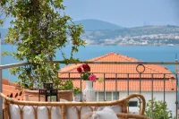 Lunaria Guest House