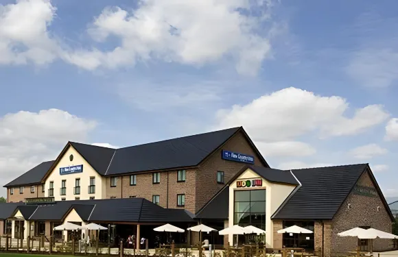 塞爾比新鄉村旅館