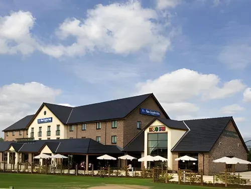 The Wishing Well Hotels in Carlton