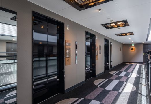 아파 호텔 로비