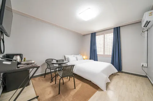 Hotel Sora - Motels