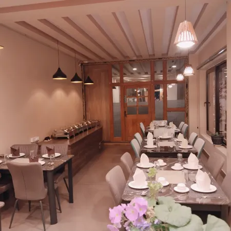 Nirvana Inn