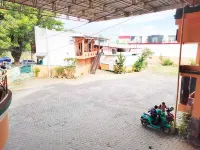 Sartika Hotel Mitra RedDoorz Pati Hotel dekat Waduk Gembong