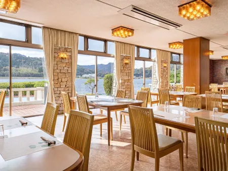 The Gran Resort Mikatagoko Отели в г. Михама