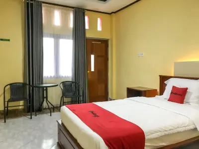 RedDoorz @ Gerson Hotel Abepura Hotel dekat Masjid Taqwa Padang Bulan