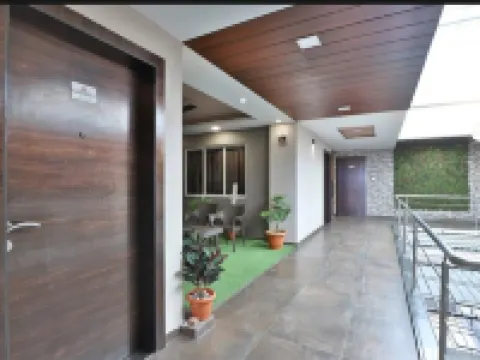 Hotel Preet Palace Hotels in Valsad