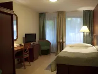 Hotel Fjalar Hotels near Anti-aircraft gun