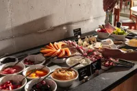 voco BEAUNE – CITÉ DES VINS by IHG - breakfast