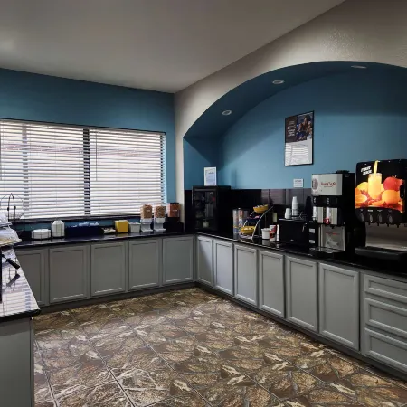 Days Inn by Wyndham Kemah