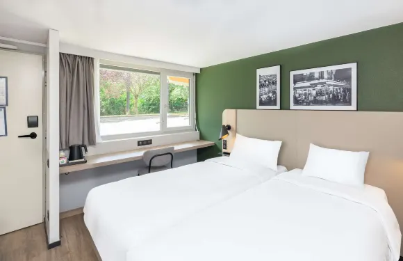 雷祖裏康鉑飯店