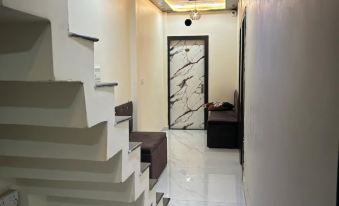 Goroomgo Hotel Winter Ujjain