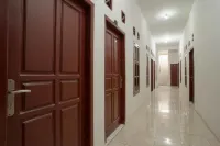 RedDoorz Near Lampung Walk 2 Hotels in Way Halim