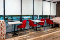 Home2 Suites by Hilton Buffalo Airport/Galleria Mall - Kitchens