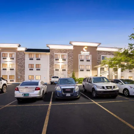 Comfort Inn & Suites Pueblo