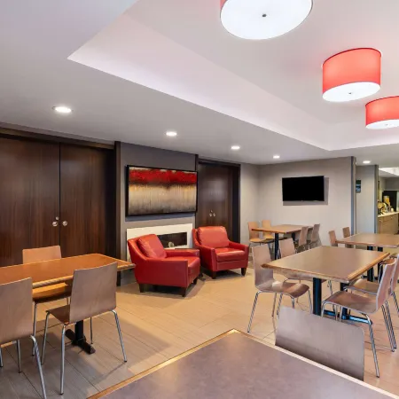 Microtel Inn & Suites by Wyndham Kirkland Lake