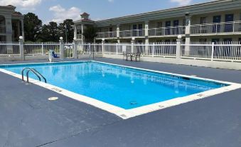 Motel 6 Calhoun, GA