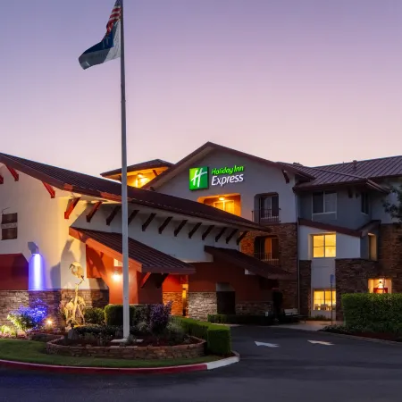 Holiday Inn Express & Suites TURLOCK-HWY 99 by IHG