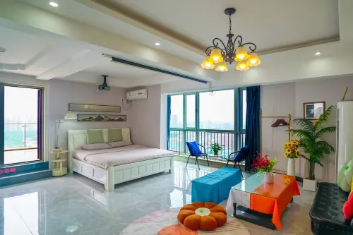 Sky Garden Holiday Homestay (Daoqing Road)