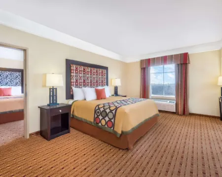 Super 8 by Wyndham Hidalgo/McAllen Area Hotels in Hidalgo
