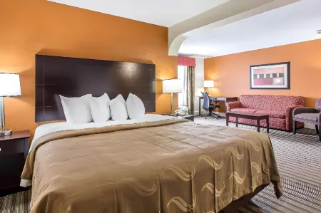 Quality Inn Crossville Near Cumberland Mountain State Park Отели в г. Камберленд