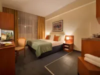 Rezidence Emmy Hotels near Prague 12