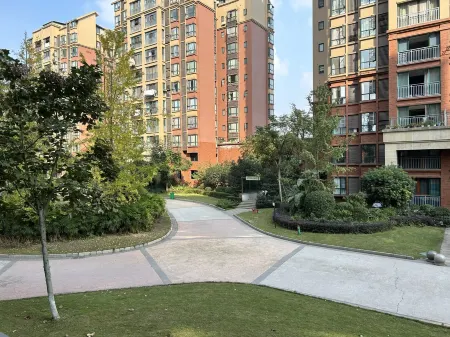 Maitian Guaiquan Apartment (Dingwen Road No.1) Отели рядом с достопримечательностью «World Jasmine Expo Park»