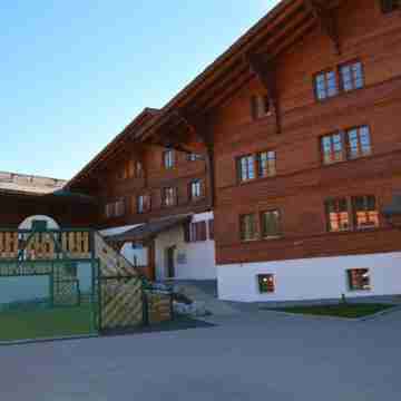 Henry (2. Stock) Hotel Exterior