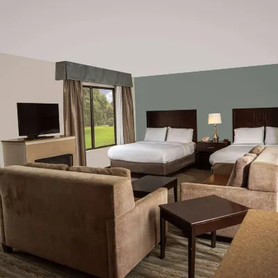 Wyndham Garden Erie Hotels near Asbury Woods